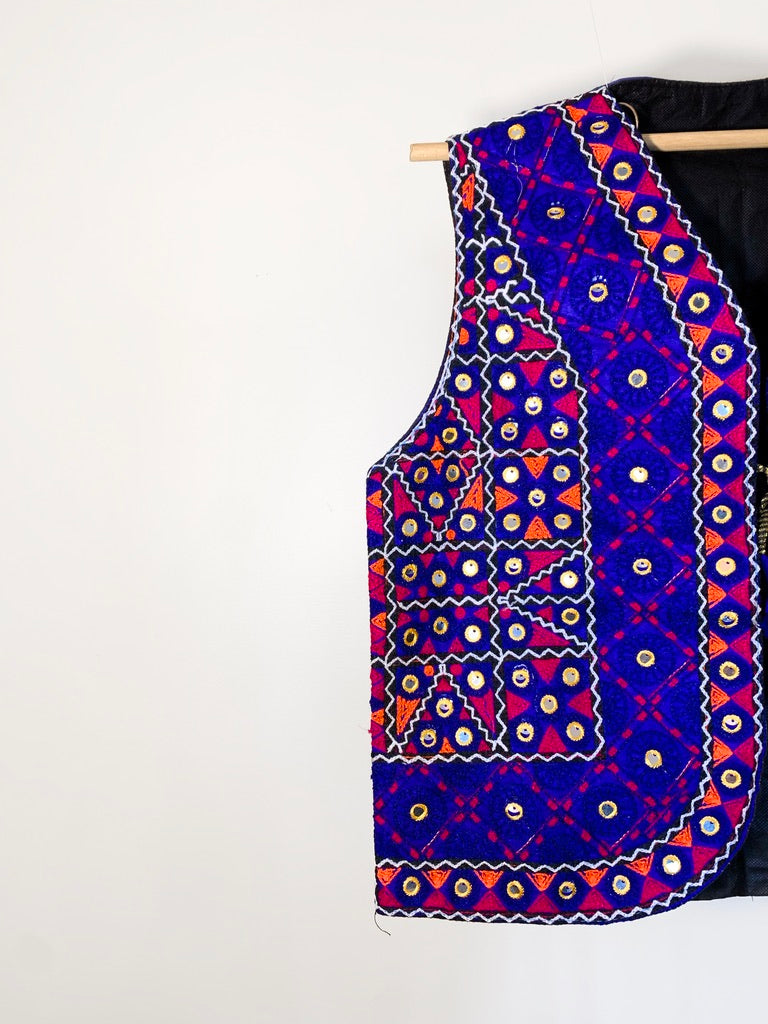 sindhi vest blues